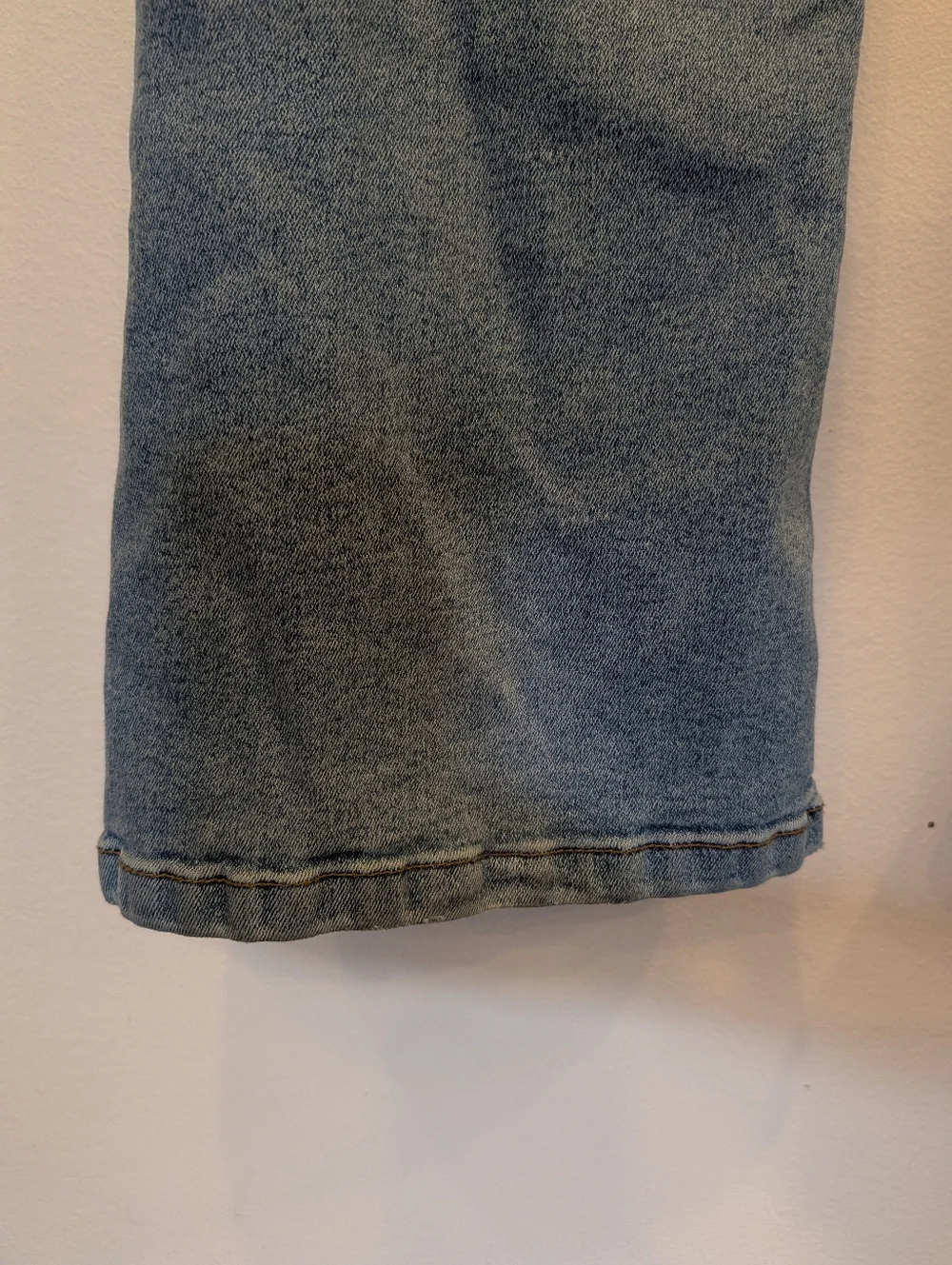 ASOS DESIGN stretch flare jeans in light wash blue - Picture 5 of 6